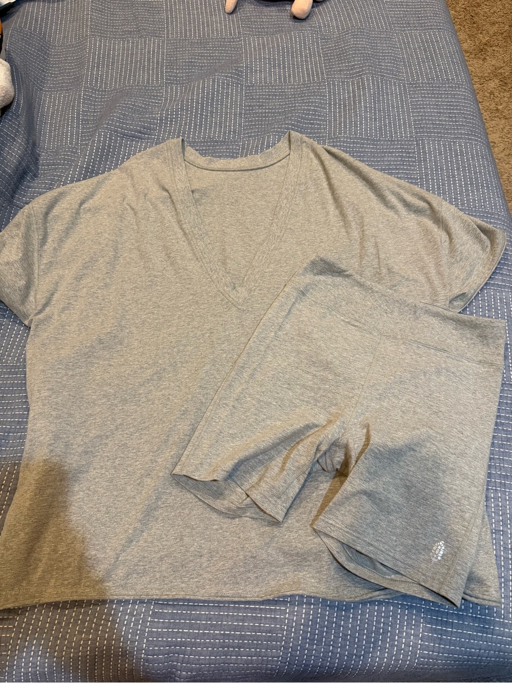 Free People Movement Hot Shot Reversible set Heather Gray size Medium